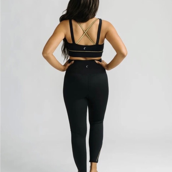 ZYIA Black and Gold Gilded Women's Bra & Leggings Set - Picture 2 of 11